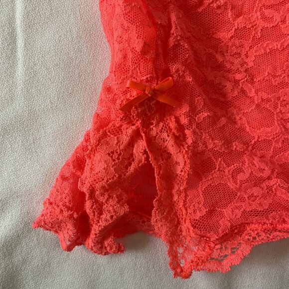 Victorias Secret Red Lace Chemise Nightgown S/P Adjustable Straps - Picture 2 of 9